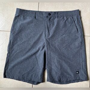 Quiksilver Men’s Sz 36  Gray Pockets Logo Casual Chino Shorts